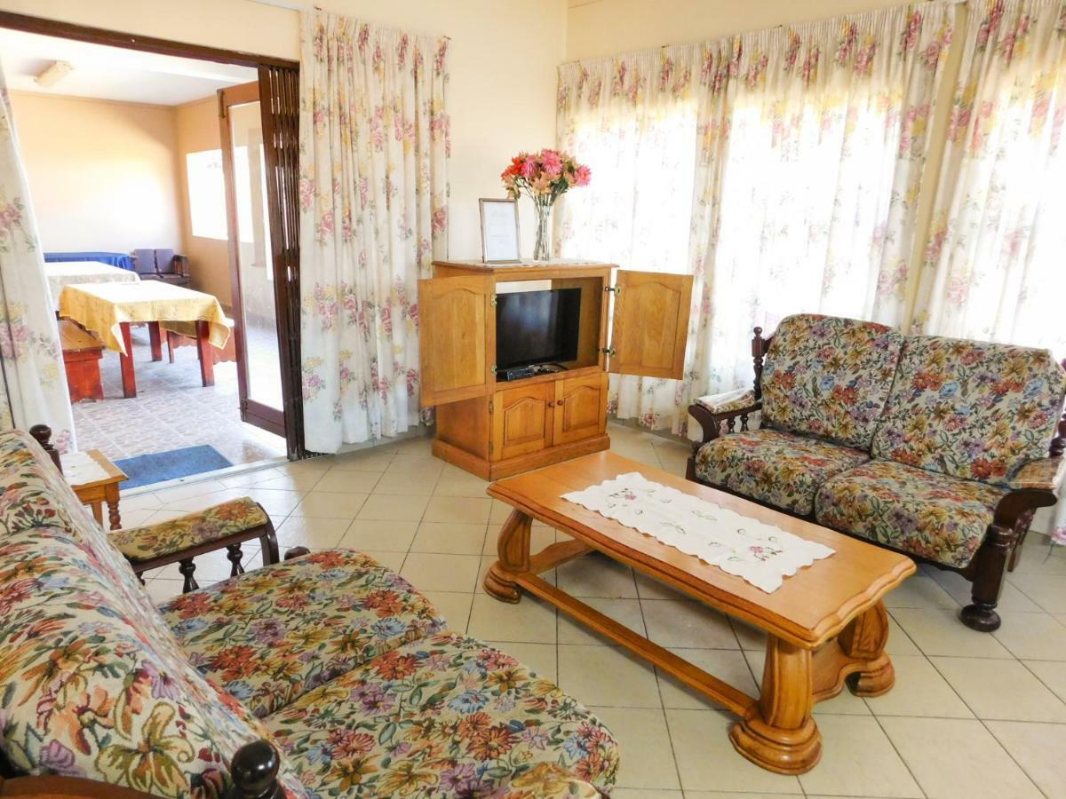 Mama Mia Cottages Oslo Beach Port Shepstone Exterior foto